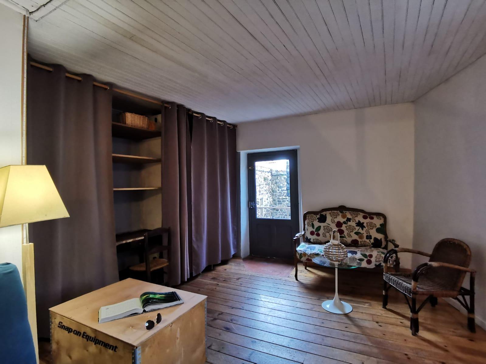 Köp: Hus (07170)