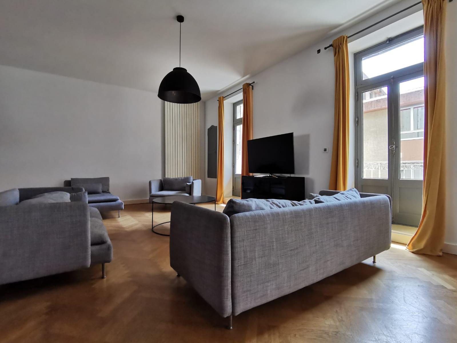 Köp: Hus (07200)