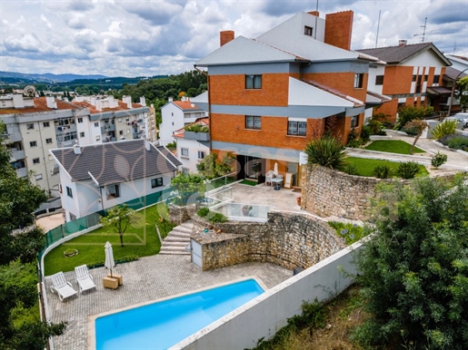 Building/ House T6 + 1| Center Leiria | Swimming pool