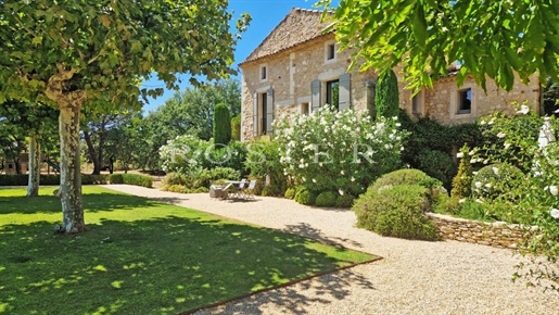 Near Bonnieux, Very Beautiful Farmhouse With Pool On Over 2 Hectares Of Land