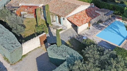 Hamlet House With Swimming Pool And View Of The Luberon