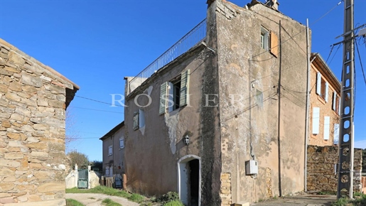 Huis te koop in Pourrières, op een steenworp afstand van Aix-en-Provence en Sainte Victoire.