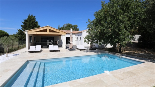 At The Foot Of The Luberon Beautiful Modern House With Its Pool