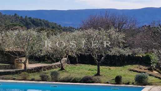 Renovated Farmhouse With Pool And View On The Luberon