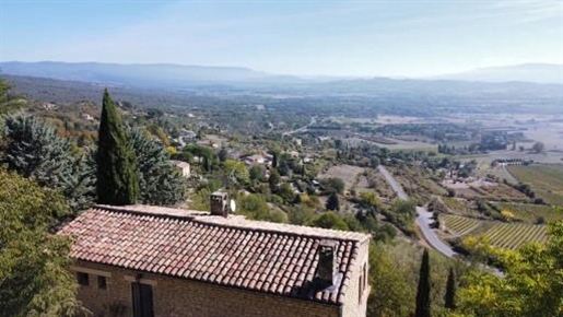 Gordes village: house with exceptional views