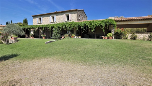Gordes, property with pool, outbuildings and beautiful views