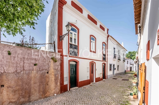 Charming traditional house with garden in the heart of Silves