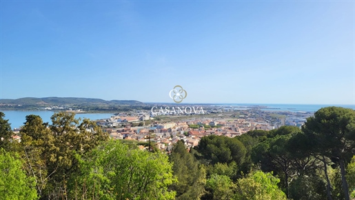 Villa in Sète met uitzicht op zee en de vijver