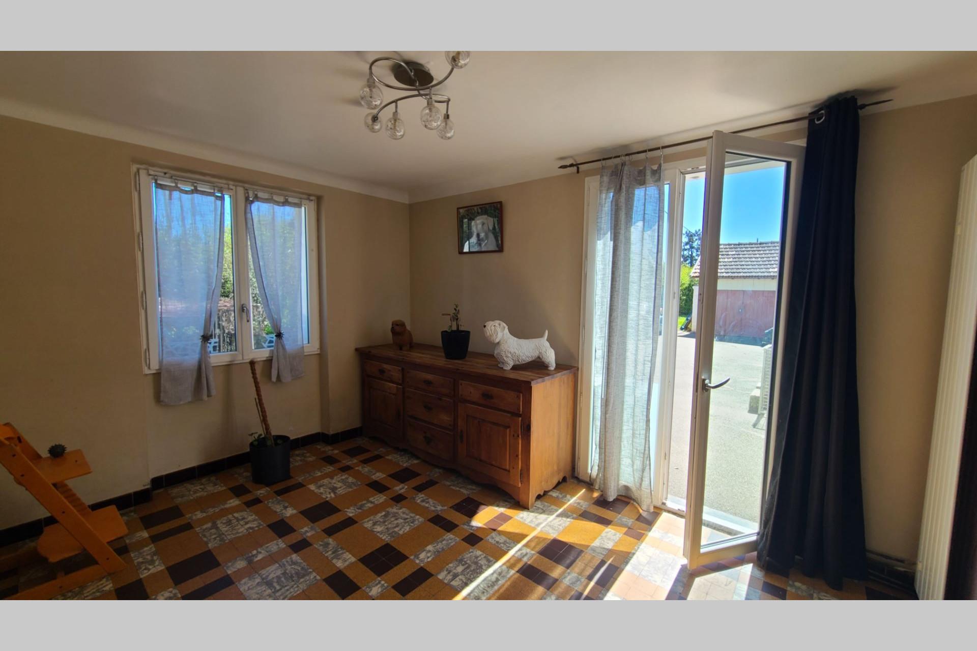 Purchase: House (64450)