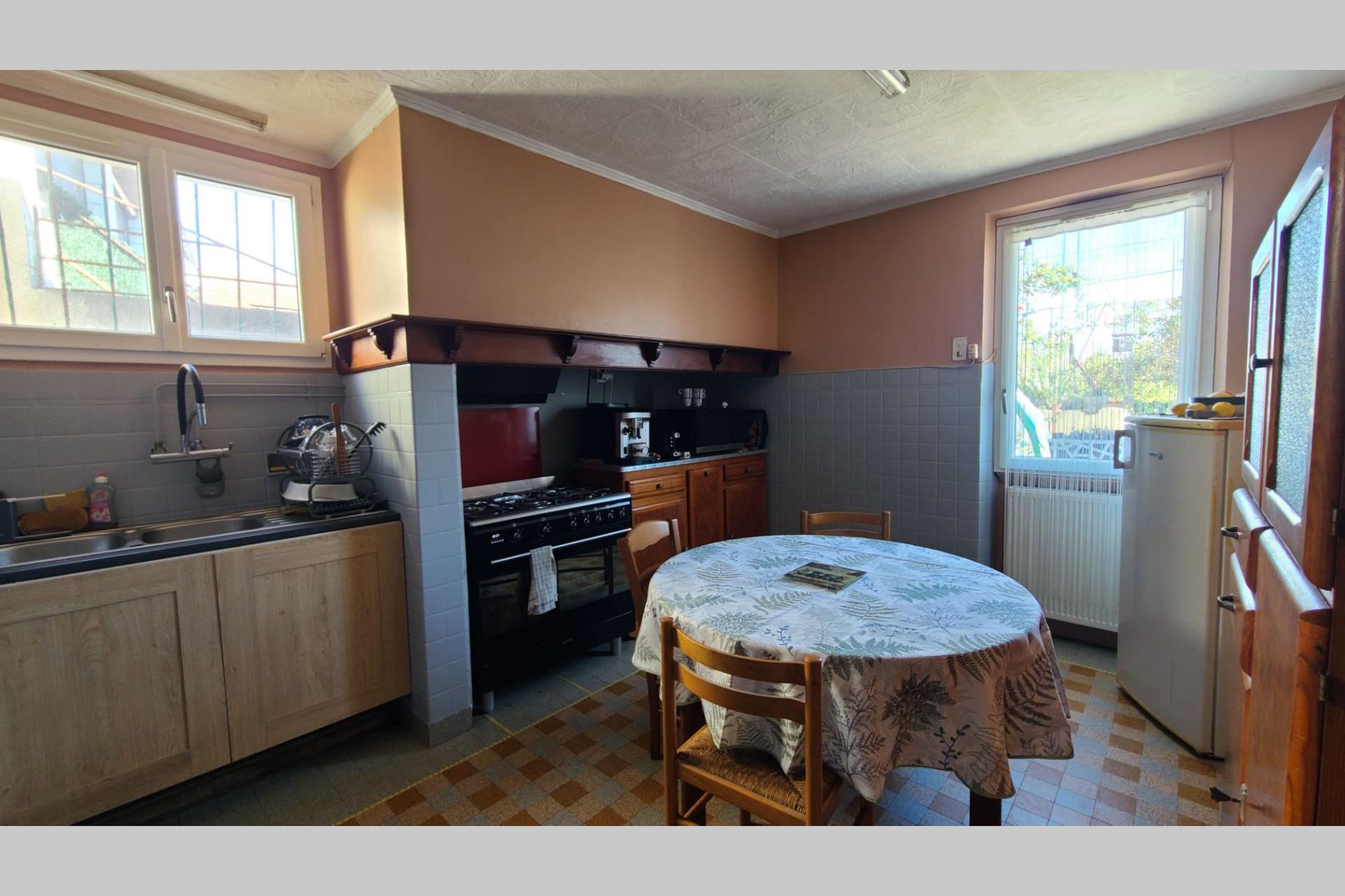 Purchase: House (64450)