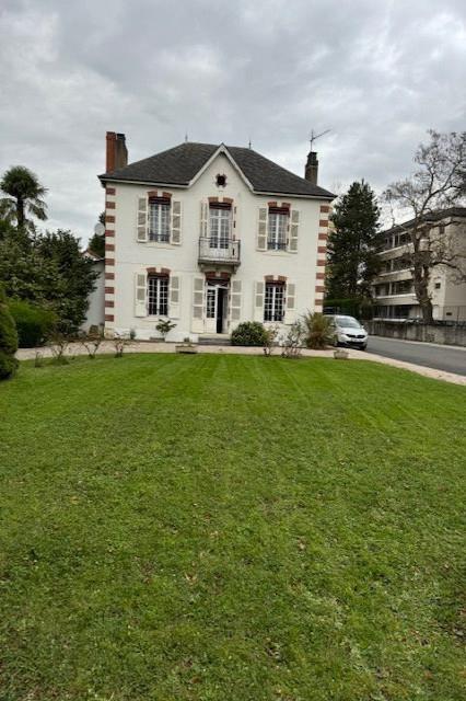 Purchase: House (64000)