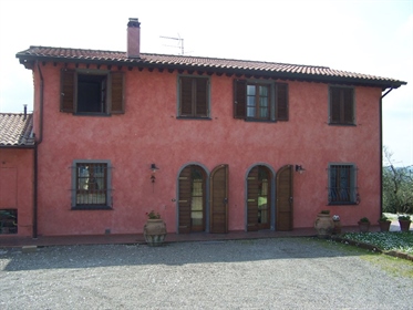 Ferme/maison de village à vendre à San Miniato, en excellente condition-Réf. Aye01