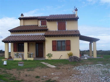 Detached villa for sale in Fauglia, in excellent condition-Ref. Avm01