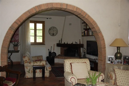 Dom wiejski na sprzedaż w Casciana Terme Lari, w doskonałym stanie - Ref. Ayf05