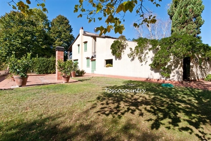 Villa for sale in Montopoli in Val d'Arno, renovated - Ref. Aab02