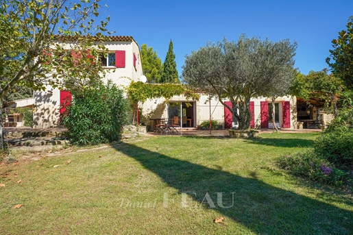 Rognes – A delightful 9-bed property