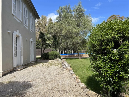 Antibes – A delightful family home