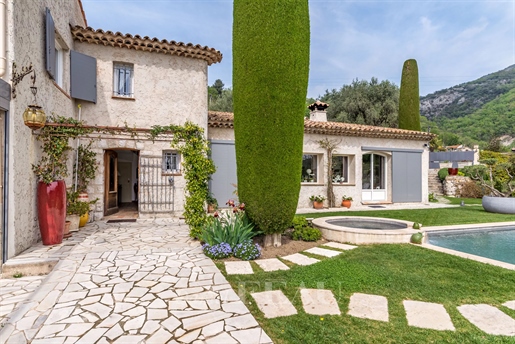 Vence - Provençaals huis met zeezicht