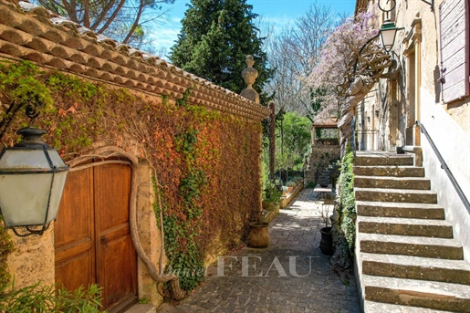 Aix en Provence countryside – A charming 17th century property
