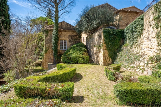Aix en Provence countryside – A charming 17th century property