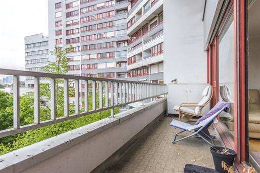 Licht familieappartement in Nanterre: stedelijk comfort en groene ruimtes in de buurt