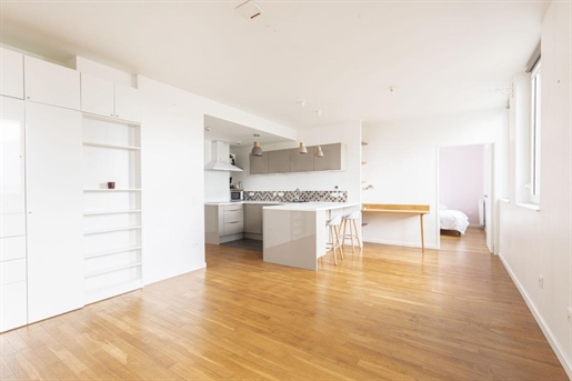 Appartement van 48 m² met moderne keuken en luxe voorzieningen + parkeerplaats + kelder