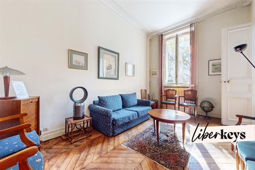 Elegant 2-room apartment of 64m² - Parc Monceau | Boulevard Malesherbes | Paris 8
