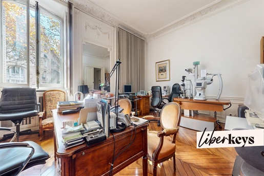 Élégant appartement 2 pièces de 64m² - Parc Monceau | Boulevard Malesherbes | Paris 8