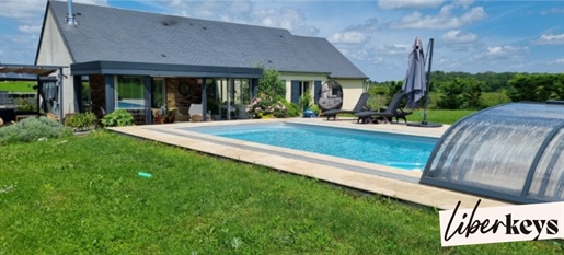 Recent low single-storey house in Fondettes - 180m2