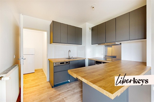 Apartment of 4 rooms - 74,20 m² - Sartrouville - Quartier des Richebourgs