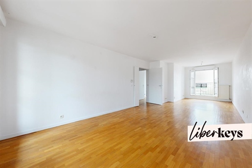 ? Spacious 3/4 room apartment in Serris with terrace?
