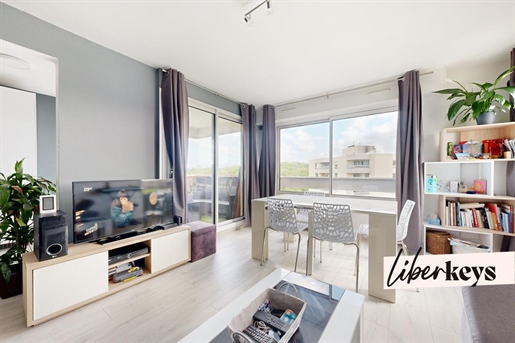 Schöne Wohnung im Dachgeschoss-3 Zimmer-72,02 m2-Panoramablick-Brunnen an der Saône