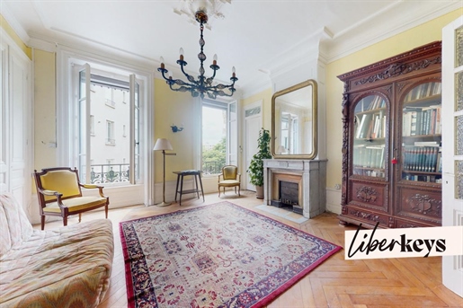 Apartment T5 of 137m ² in the heart of the 1st arrondissement of Lyon