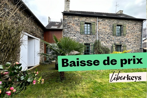 For Sale in Vitré, Beautiful Residence of 144m² with a garage of 118m². 10-minute walk to the city 