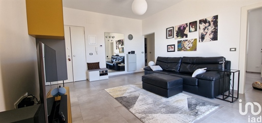 Vendita Appartamento 83 m² - 2 camere - Genova