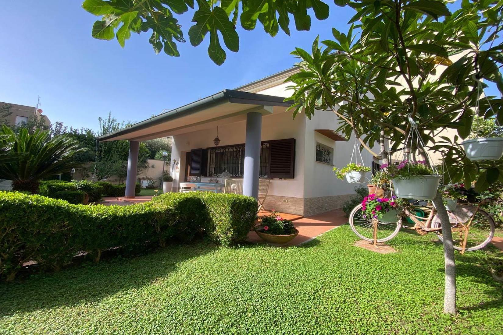 Purchase: House (57025)