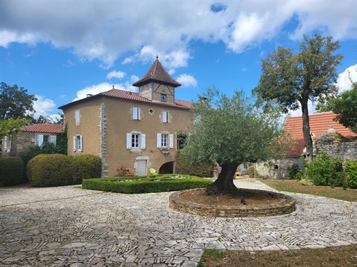 Quercynoise Property In A Pretty Hamlet 15Min Cahors North