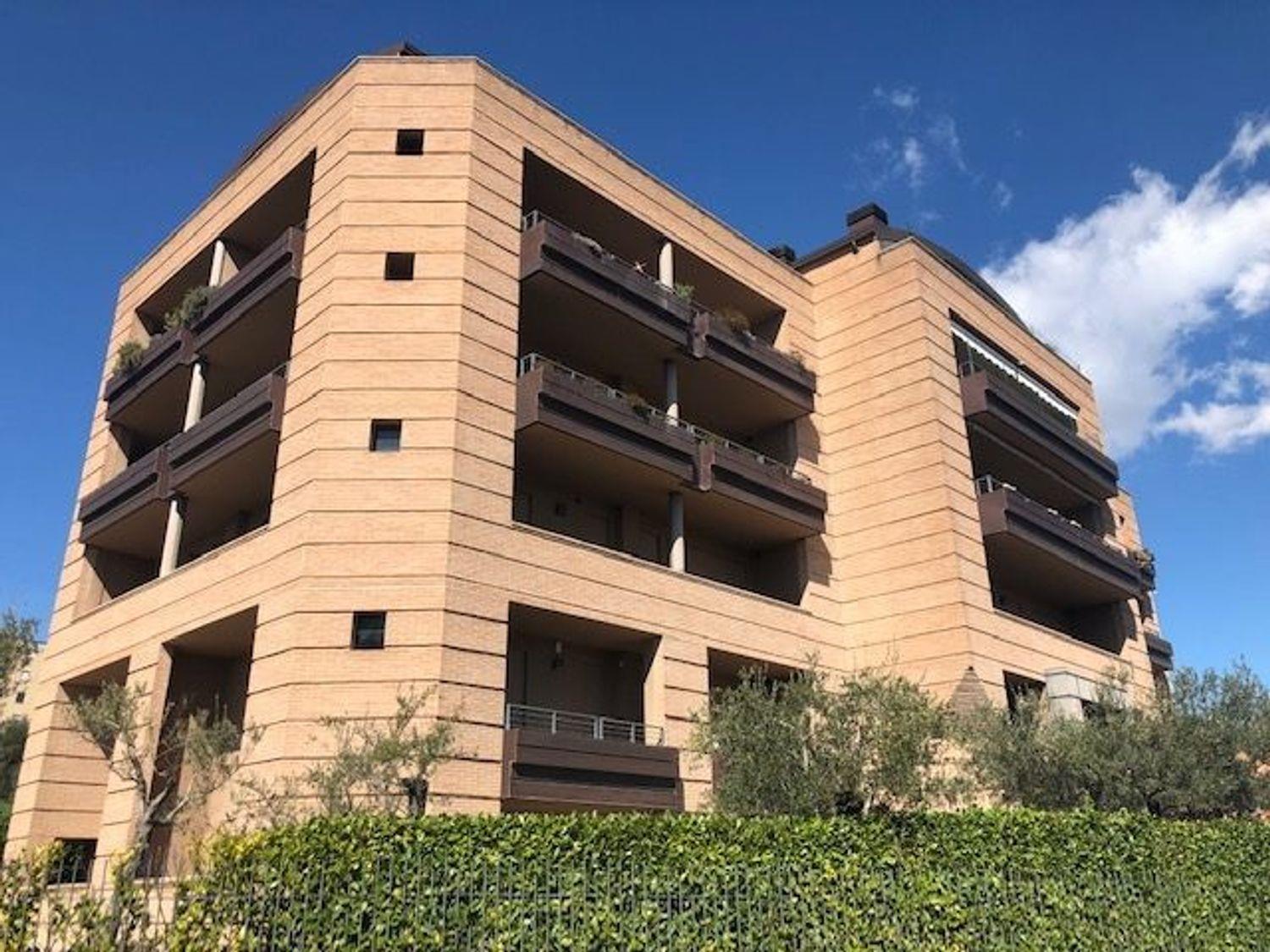 Purchase: Apartment (06126)