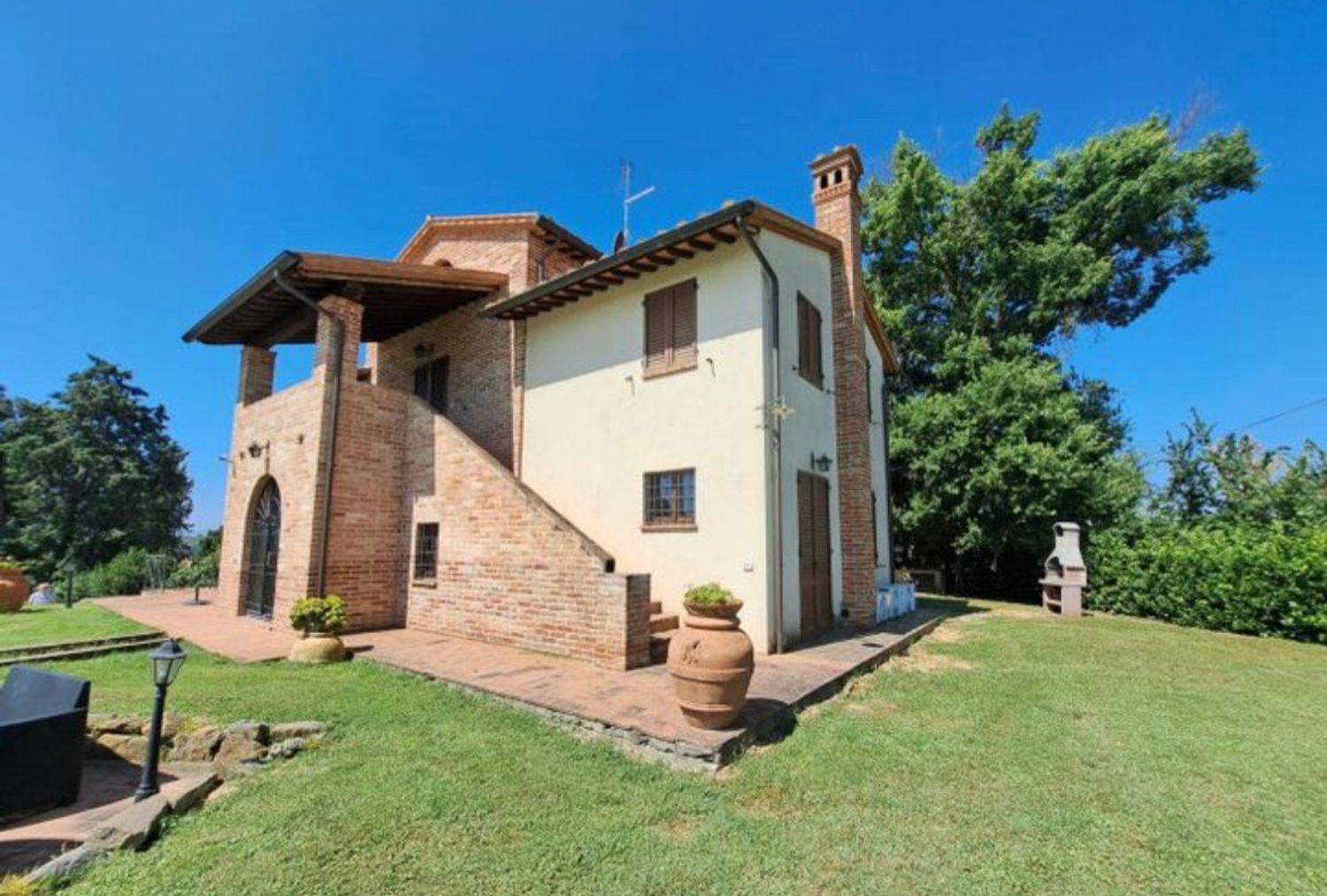 Purchase: House (06061)
