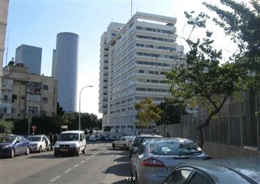 Bureau boutique rénové, 3 pièces, 45m², à Tel Aviv-Yafo