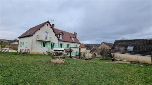 House near Auxerre - Beautiful volumes - 6 bedrooms