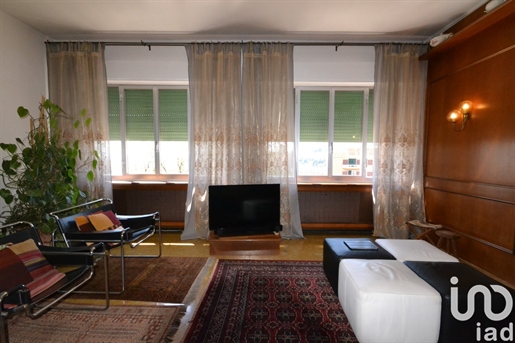 Sale Apartment 175 m² - 3 bedrooms - Genoa