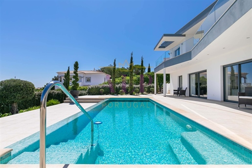 Villa contemporaine et luxueuse à Santo Antonio Golf - Algarve