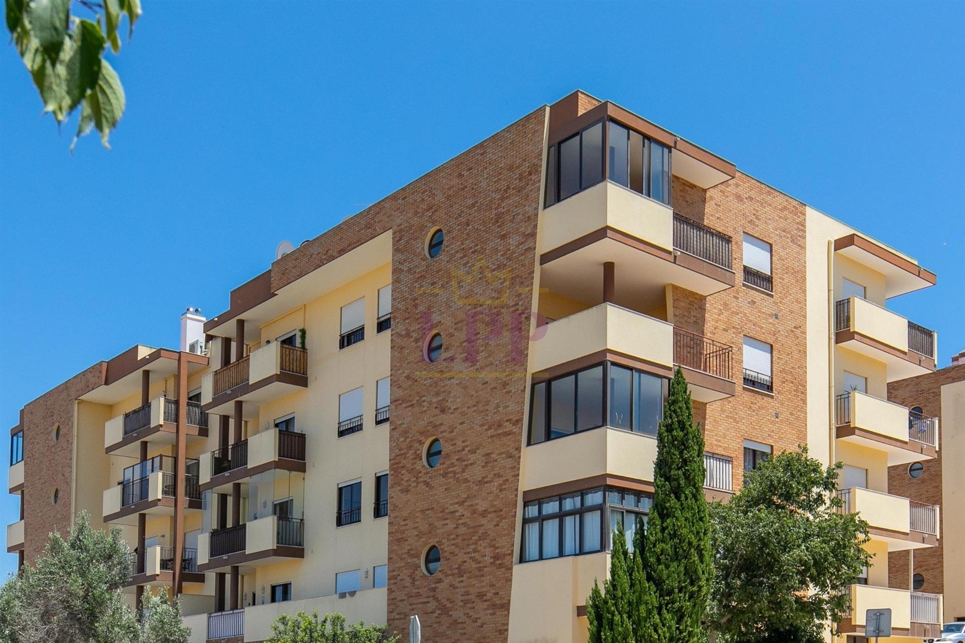 Apartamento T2 bien presentado en Lagos, cerca de Porto de Mos