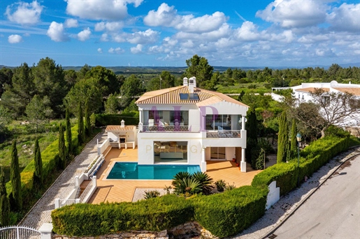 Villa with Panoramic Sea-Views in Cabanas Beach - Burgau