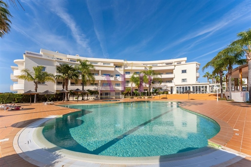 3-Bedroom Apartment in Gated Property in Porto de Mós Beach