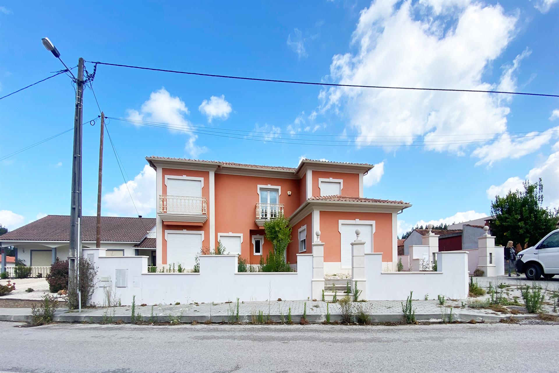 Einfamilienhaus mit 7 Schlafzimmern in Casais da Bidoeira mit Grundstück