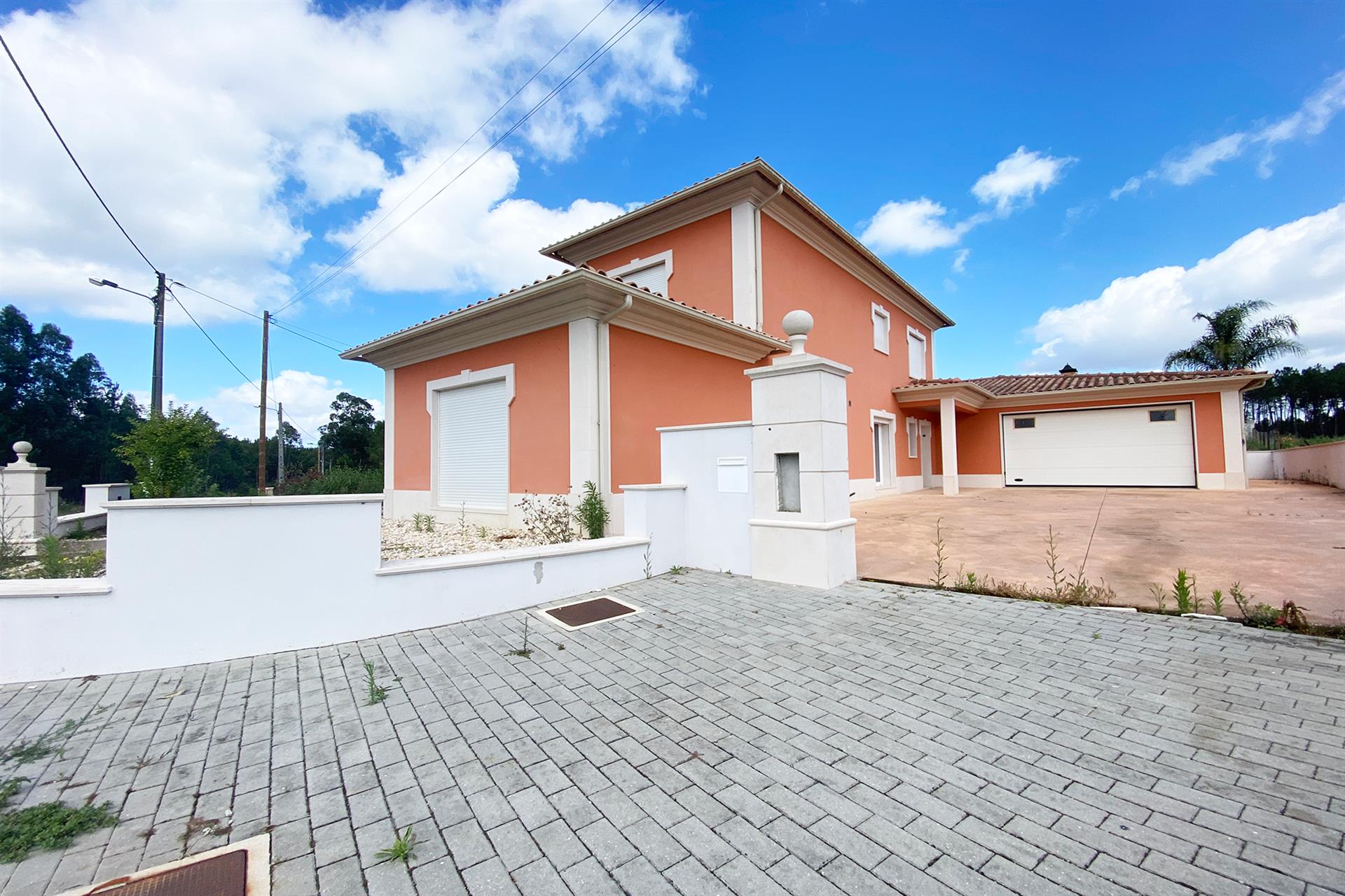 Einfamilienhaus mit 7 Schlafzimmern in Casais da Bidoeira mit Grundstück