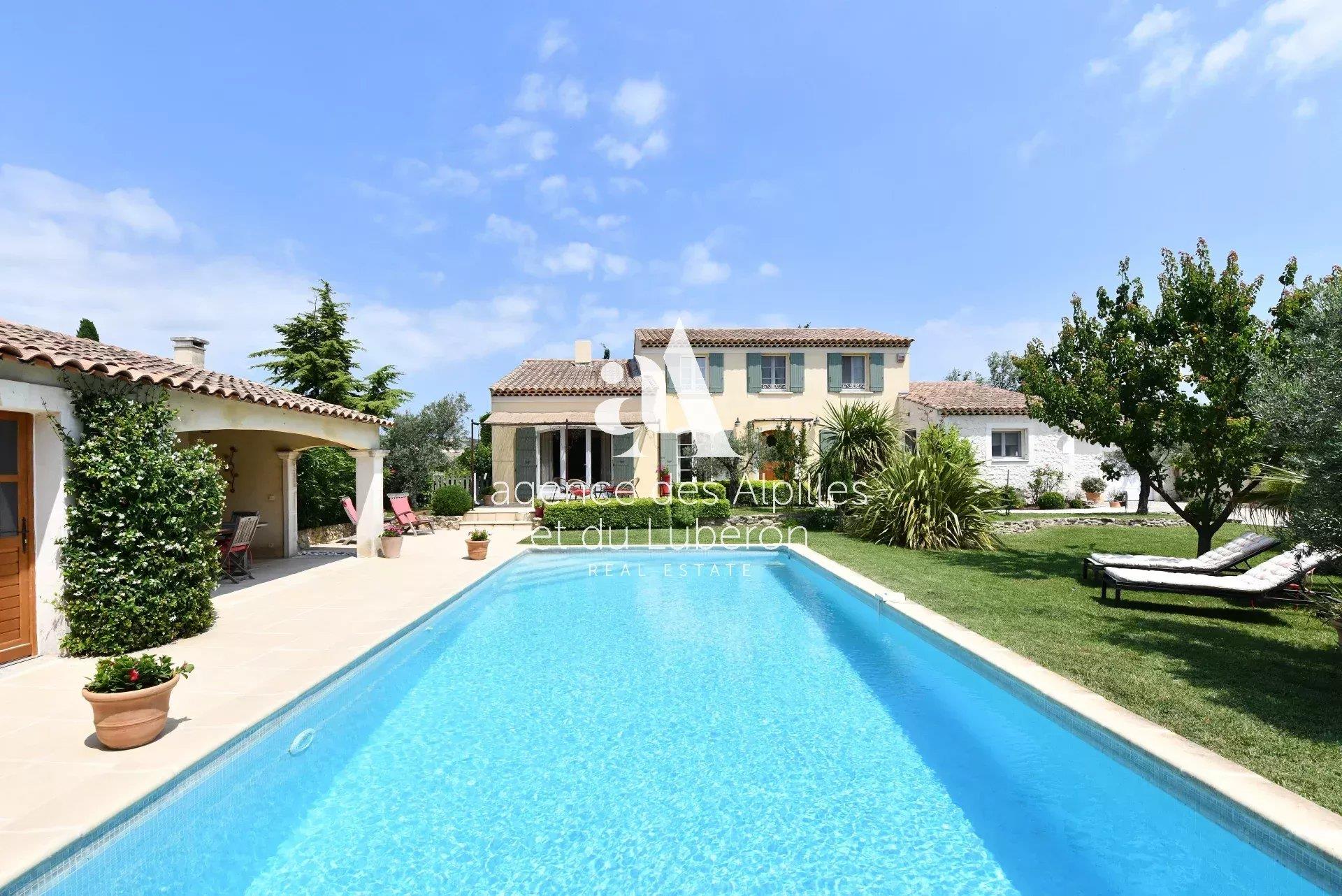 Mouriès - Maison 10' Walking Distance To Village Center