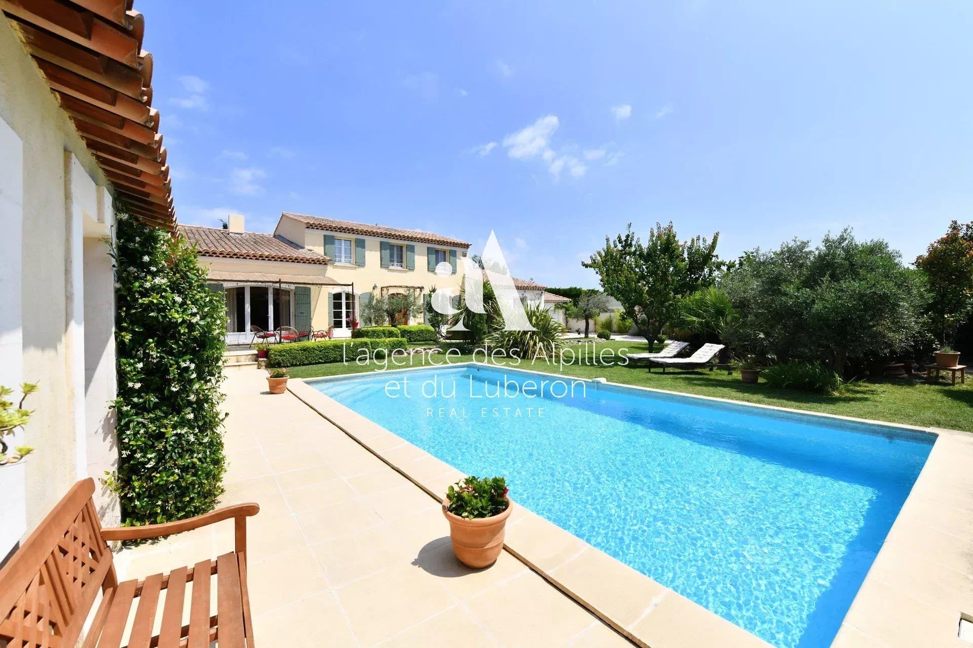 Mouriès - Maison 10' Walking Distance To Village Center